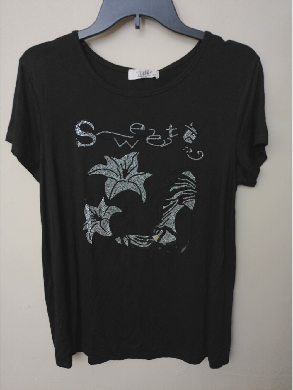 NWT Julia T Shirt Womens Black‎ Y2k Inspired Rhinestone Graphic Floral Tee S M